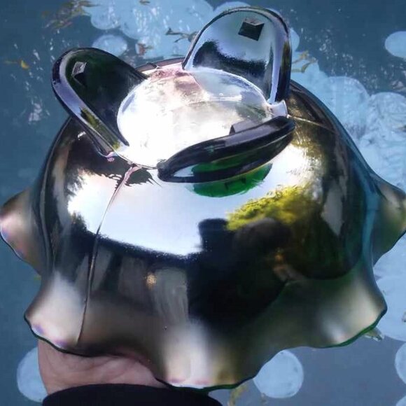 Stunning Fenton Iridescent Carnival Glass Peacock and Grapes 3-Footed Bowl - Picture 10 of 10